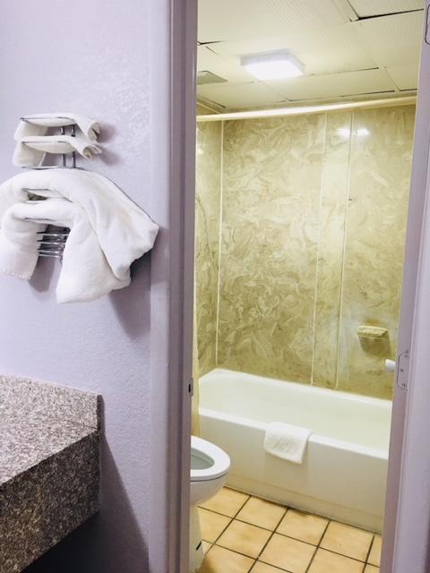 Fulton Inn Lodge West Εξωτερικό φωτογραφία